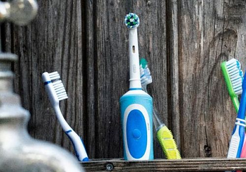 M?LL?ONS OF HACKED TOOTHBRUSHES COULD BE USED ?N CYBER ATTACK, RESEARCHERS WARN